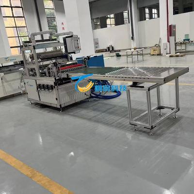 Linea di produzione di filtri d'aria da 1 kW 50HZ Macchina di piegatura di carta a coltello 1300mm Larghezza di lavoro