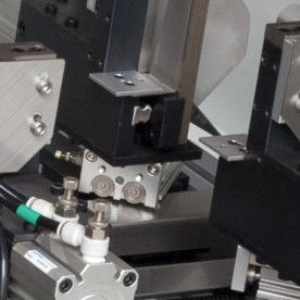 4 Macchina di taglio laterale automatico per bordo 0,6MPa Macchina di taglio per bordo per cartucce di aria condizionata