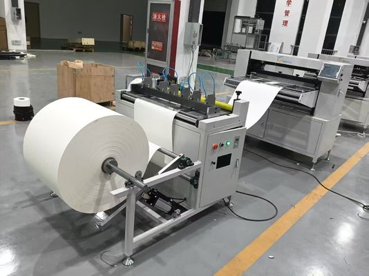 Linea di produzione di filtri d'aria G4 Premium. Efficienza del 95% per particelle da 5 μm. Produzione automatizzata per sistemi HVAC industriali.