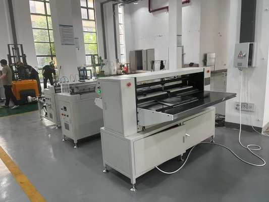 Macchina di piegatura automatica di fogli di carta