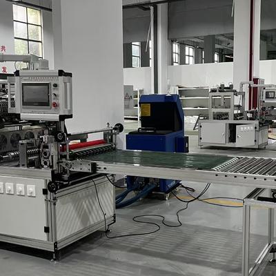 Macchina per la fabbricazione di filtri per l'aria adesivi da 600 mm 220V monofase