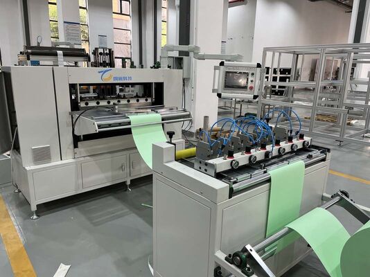 Produzione stabile, facile da usare, linea di produzione per filtro, piegatura e incollaggio, supporta il funzionamento continuo a lungo termine