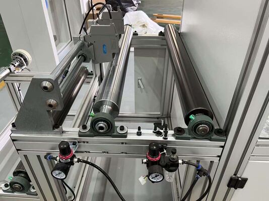 Macchina automatica ed efficiente per la plissatura di filtri partizionati per operazioni ad alto volume e applicazioni ecologiche