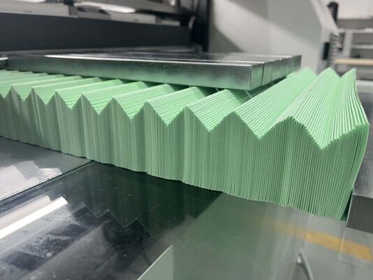 Macchina di piegatura dei filtri a basso consumo energetico ed economicamente conveniente per soluzioni di produzione di filtri e filtri per l'aria automobilistica