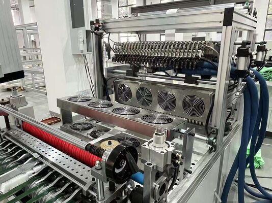 Macchina di incollaggio continuo in PP di lunga durata e resistente per la produzione continua di filtri industriali e domestici