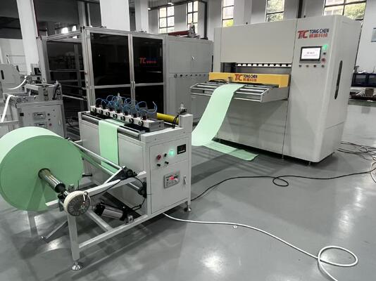 Linea di produzione completamente automatica per pieghettatura di carta da filtro con altezza piega 300 mm e servomotore